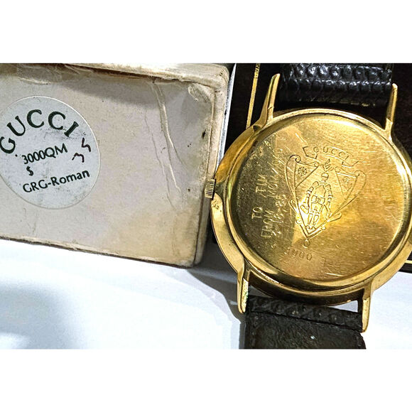 Vintage 1985 Gucci Watch, Red & Green Dial, Original Box - Picture 5 of 8